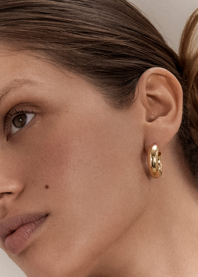 Gold Huggie Earrings - Small Hoops - Earrings for Cartilage. Helix - Nadin  Art Design - Personalized Jewelry
